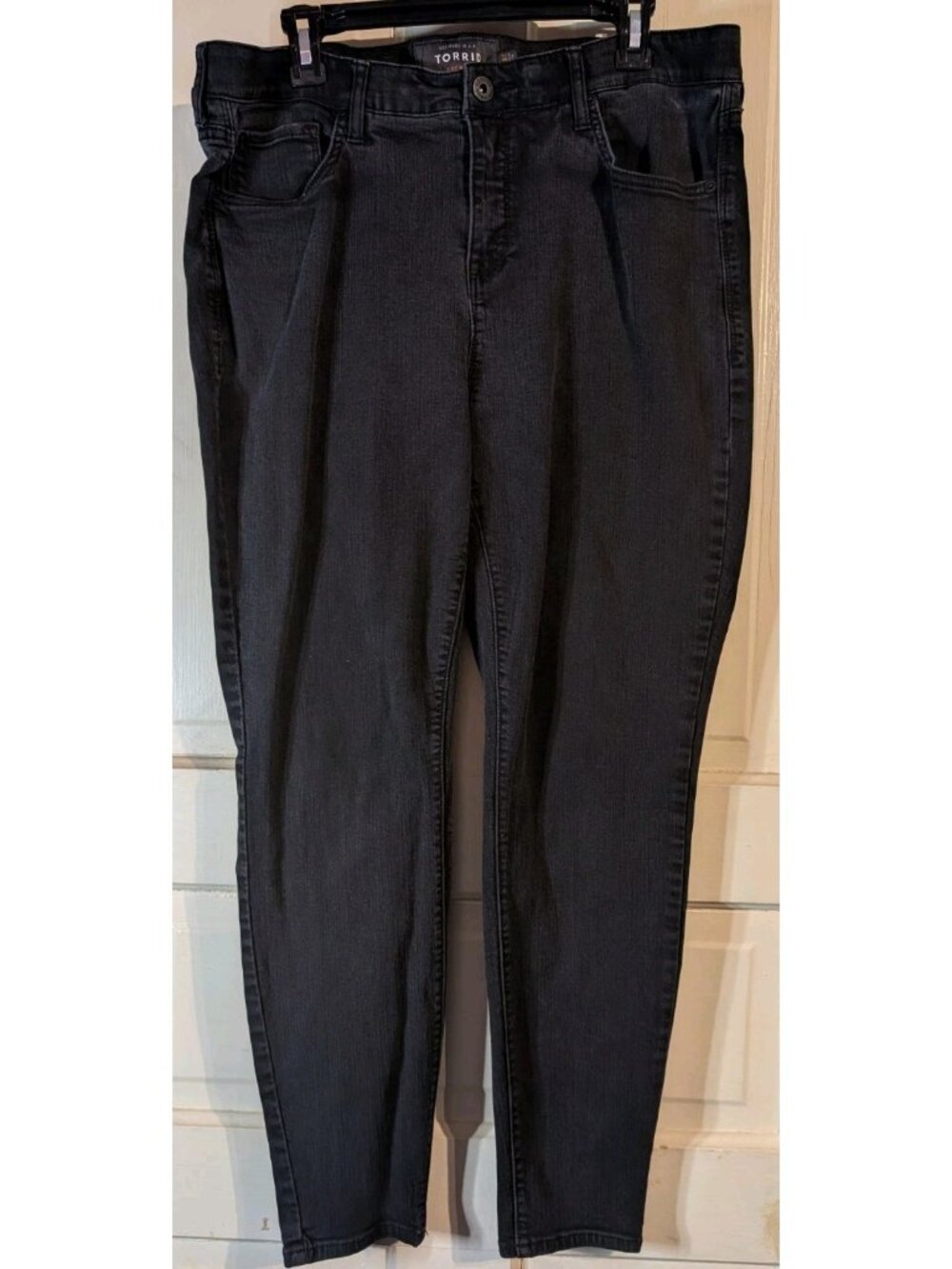 Torrid Premium Stretch Sky High Skinny Crop Jeans Black Size 18 Tall